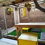 Rumah Teman Backpacker