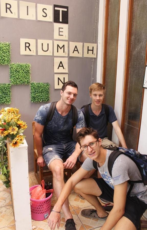 Asrama Rumah Teman Backpacker Semarang